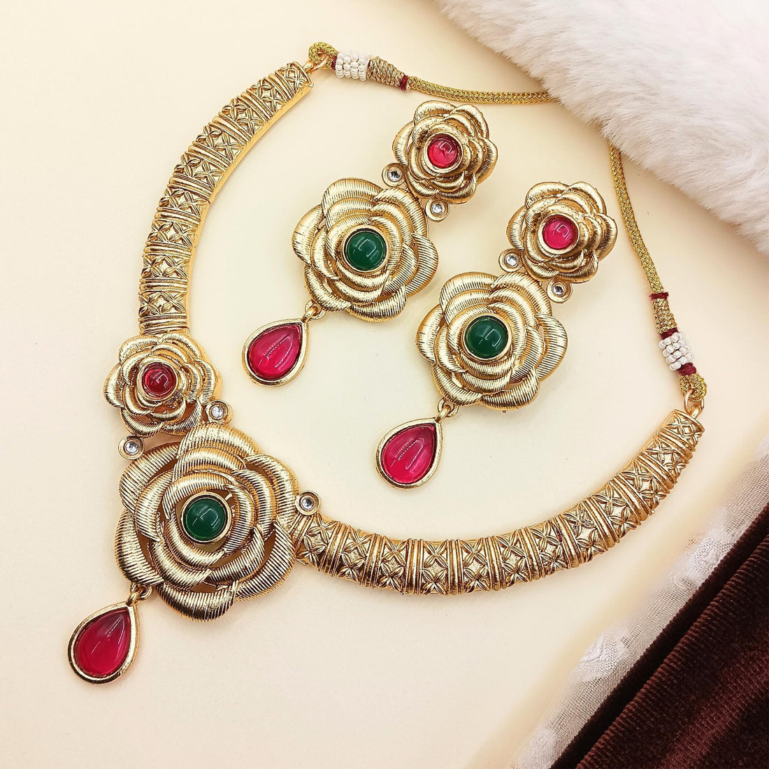 Rajwadi Hasadi Necklace | Rose Design with Green Teardrop Stones