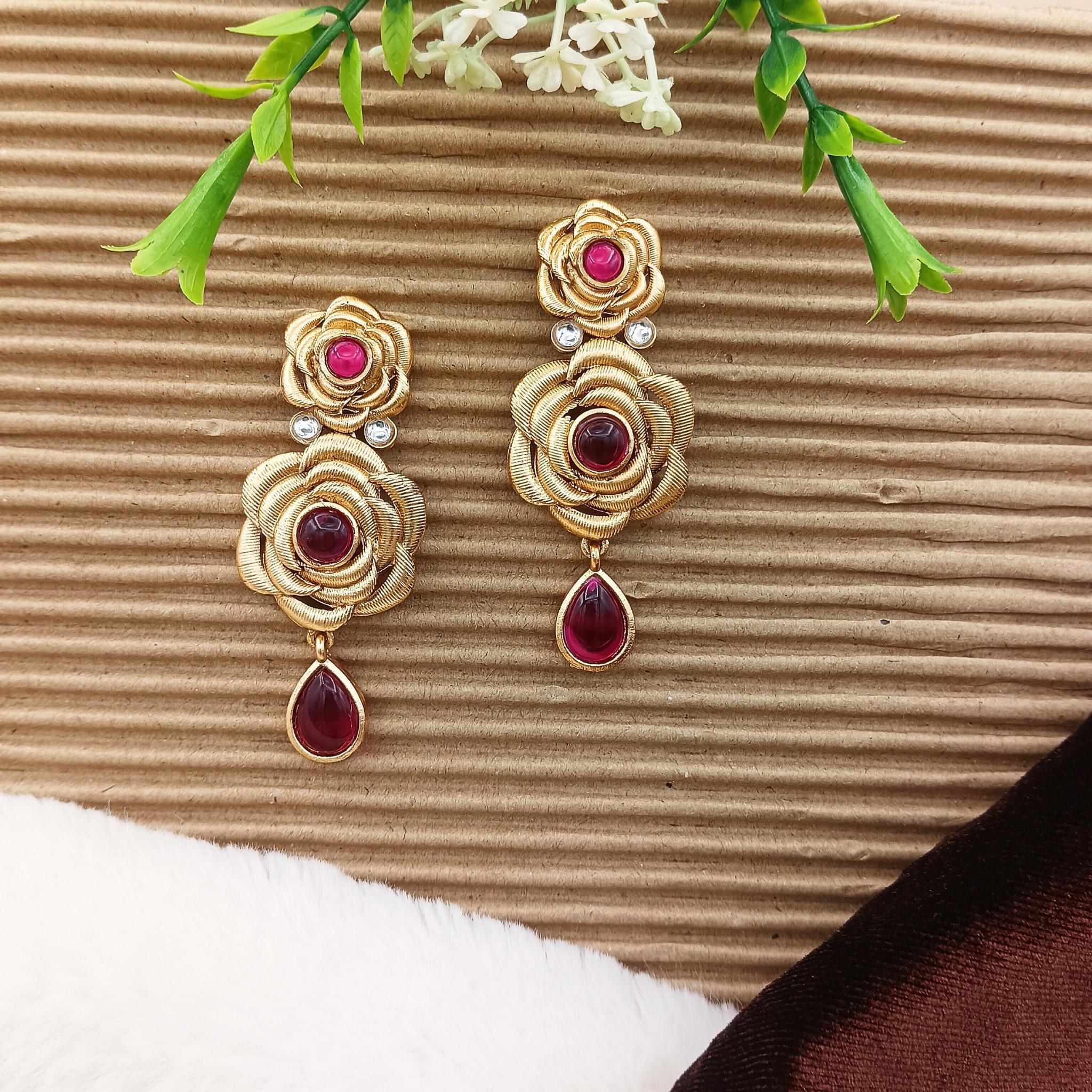 Sindoor Red Floral Hasadi Necklace Set: Indian Bridal Jewelry